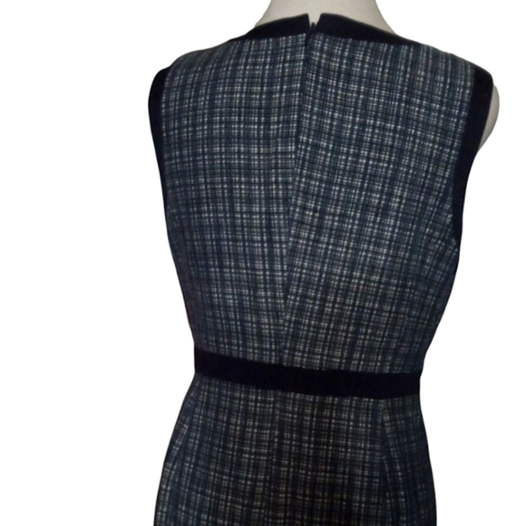 Talbots Navy Blue White Textured Tweed Classic Sheath Dress Midi Length Size 4 - Picture 6 of 9